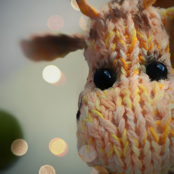 Giraffe toy knitting pattern, cute animal pattern, cute knitted toy, amigurumi knitting pattern, plush staffed toy guide 7.jpeg