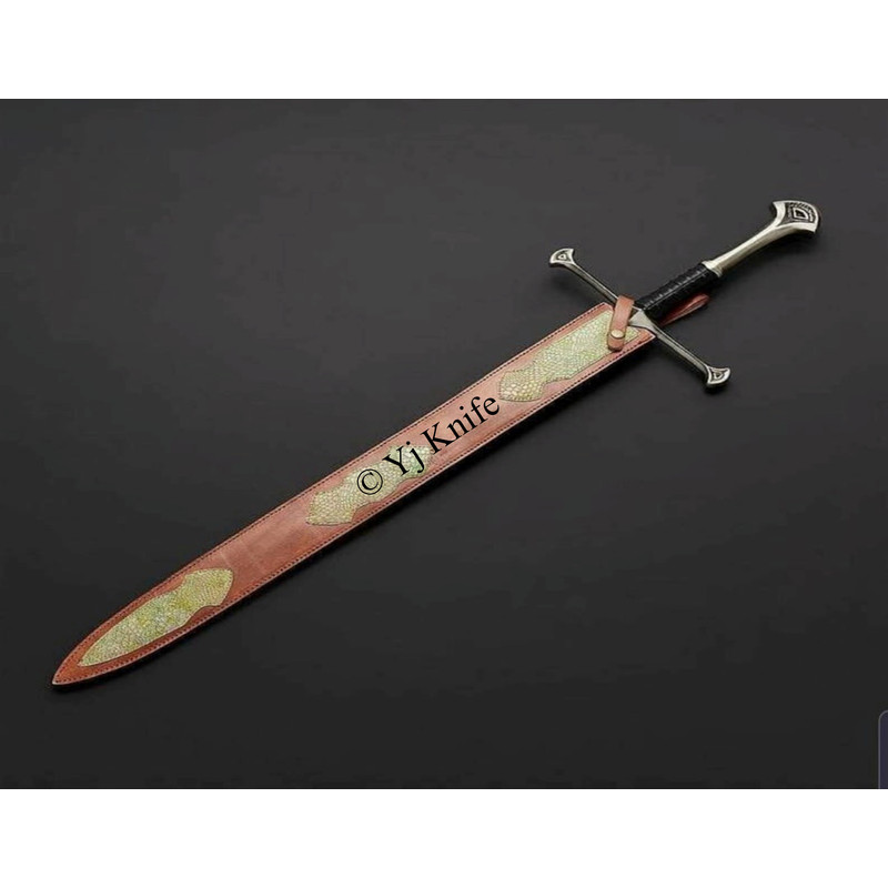 Anduril Narsil Swords of Strider  (1).jpg