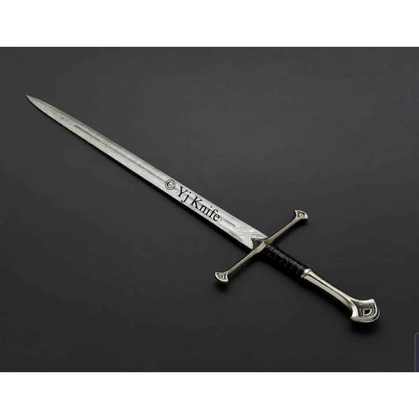 Anduril Narsil Swords of Strider  (3).jpg