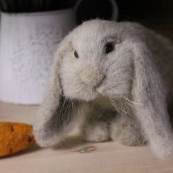 Needle felted rabbit. Rabbit with carrot figurine