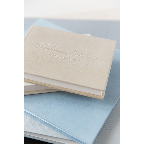 Bark-and-Berry-Mix-vintage-suede-linen-leather-wedding-embossed-monogram-guest-book-photoalbum-004.jpg
