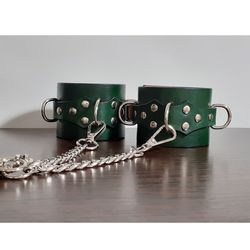 Quality green leather bdsm wrist cuffs Bondage handcuffs for man and woman