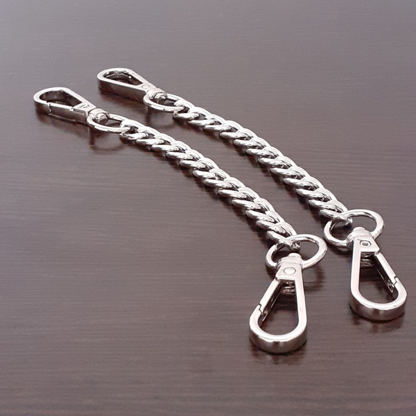 bdsm two snap chains.jpg