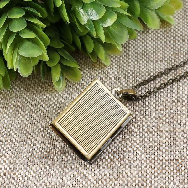 secret-wish-keeper-box-keepsake-pendant-necklace-jewelry-unisex-photo-locket