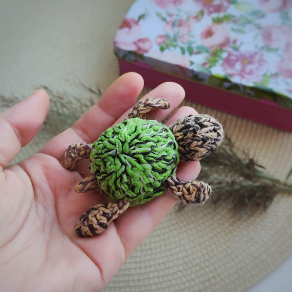 Turtle toy knitting pattern, cute knitted turtle, amigurumi pattern, small knitted gifts, animal knitting pattern, ebook 7.jpg