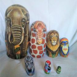 African animals matryoshka nesting dolls - Elephant & Co Russian wooden dolls 7 pieces