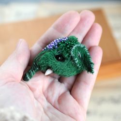 textile brooch The Green Elephant