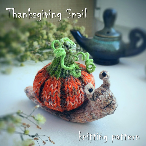 Thanksgiving snail knitting pattern, pumpkin pattern, holiday decor, cute knitted toy, snail toy, animals in love, love  1.jpeg