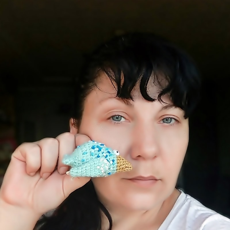 Crow crochet pattern, amigurumi bird pattern, Halloween decor, crochet brooch, cute crow, white crow, tutorial, ebook 7.jpg