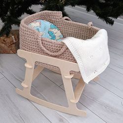 Beige crochet doll bassinet with linens, doll moses basket, doll carrier, doll crib, gift for daughter, doll bed