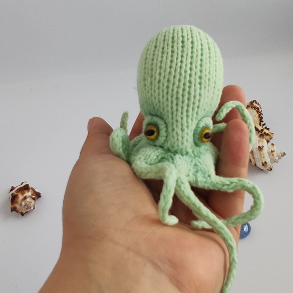 Octopus toy knitting pattern, cute knitted toy, seaside animal, octopus tutorial, stuffed animal pattern, handmade toy 8.jpg