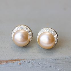 Vintage pearl pierced earrings Round pearl studs