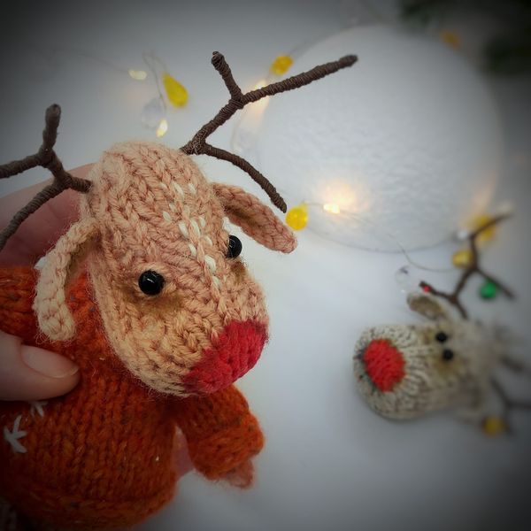 Christmas deer knitting pattern, cute knitted toy, amigurumi animal pattern, homr nrw year decor, kids toy tutorial, DIY 6.jpg