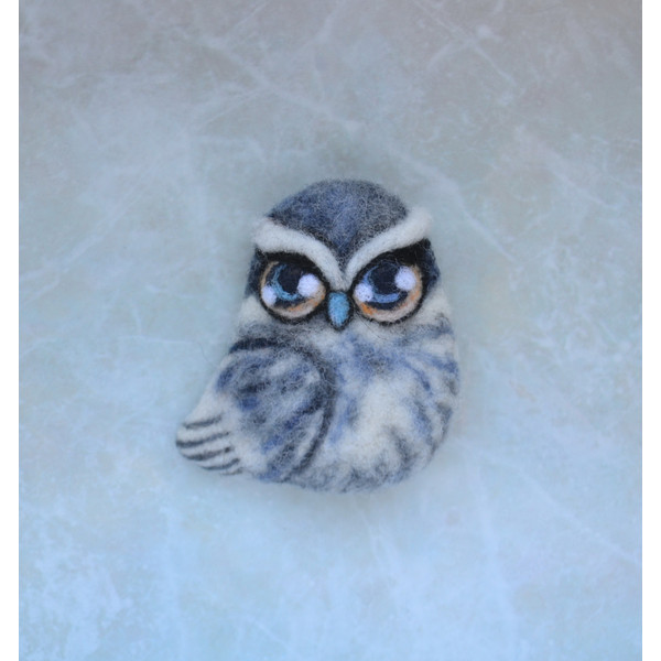 Bird brooch cute Owl lover.JPG