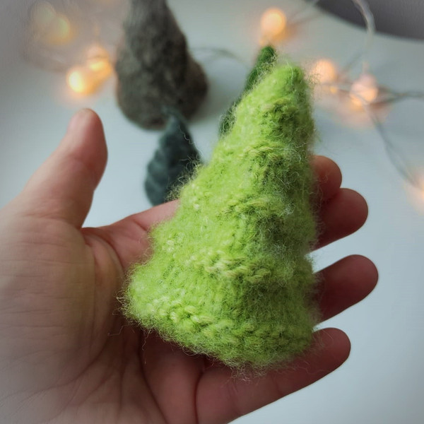 Christmas tree knitting pattern, easy pattern for holiday, knitted tree, Xmas decor, home decoration, knitting tutorials 3.jpg