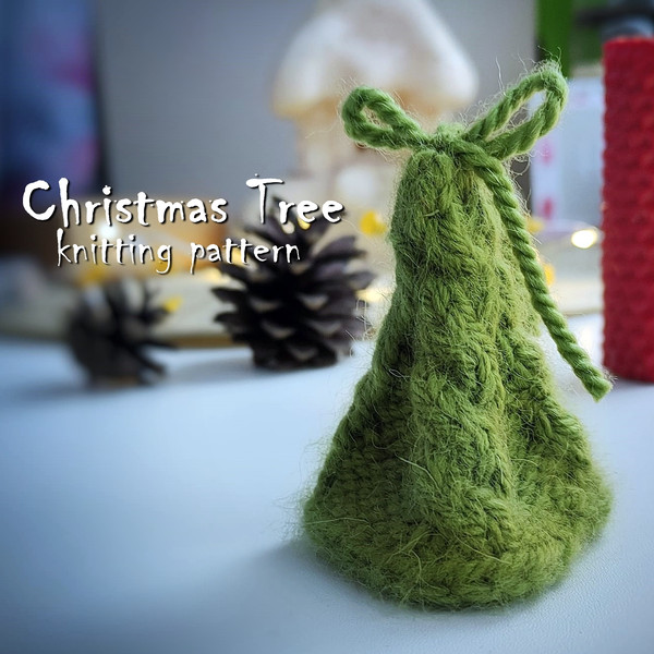 Christmas tree knitting pattern, easy pattern for holiday, knitted tree, Xmas decor, farmhouse decor, knitting tutorials 1.jpg