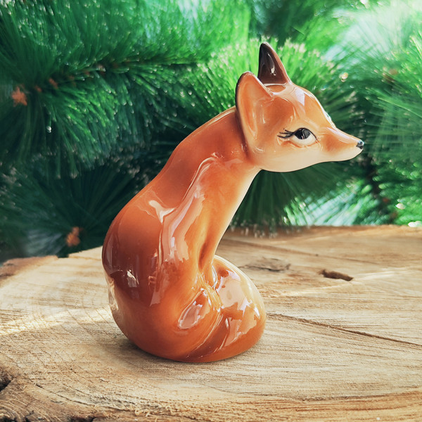 figurine red Fox porcelain