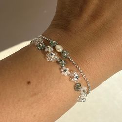 Green bracelet with matte beads Floral bracelet Bracelets set Pearl bracelet Dainty jewelry Aesthetic jewellery Gift