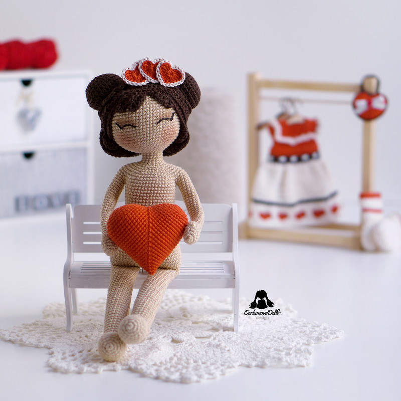 CrochetDollPatternValentines5.jpg