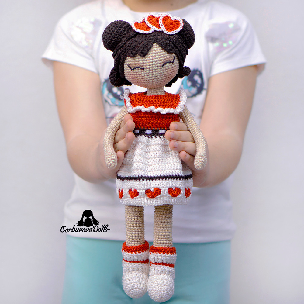 Crochet Doll Pattern Valentine5.jpg