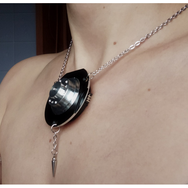 Large-cyberpunk-necklace