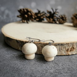 champignon mushroom earrings are weird funny quirky funny goblincore jewelry