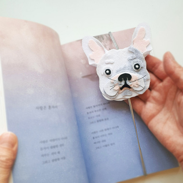 Dog bookmark gift for Booklover, Bulldog pattern, SVG.jpg