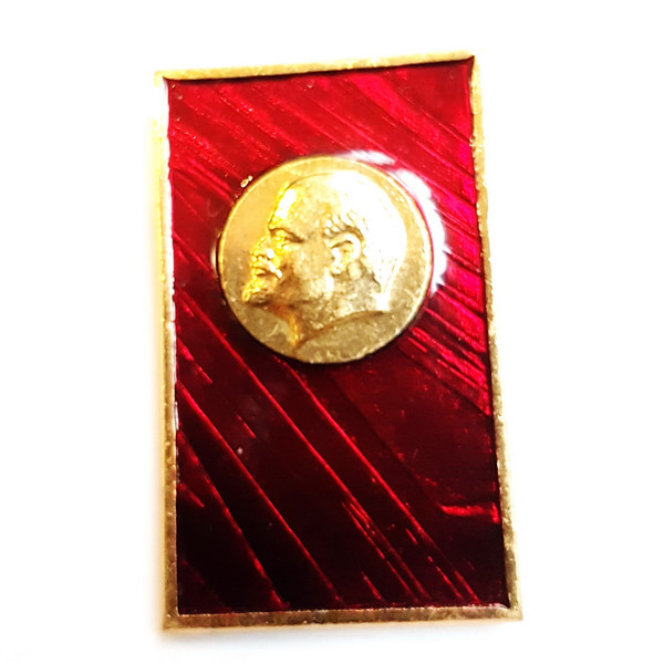 5 Set of 8 Pin Badges with V. I. Lenin's portrait USSR 1970s-1980s.jpg