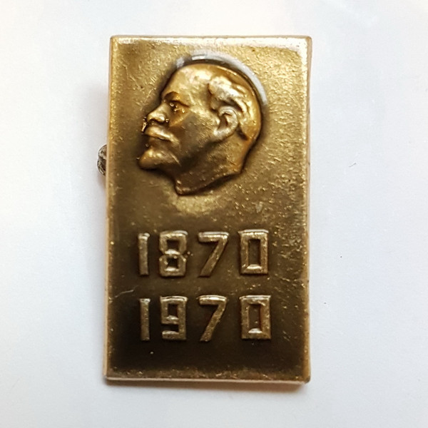 11 Set of 8 Pin Badges with V. I. Lenin's portrait USSR 1970s-1980s.jpg