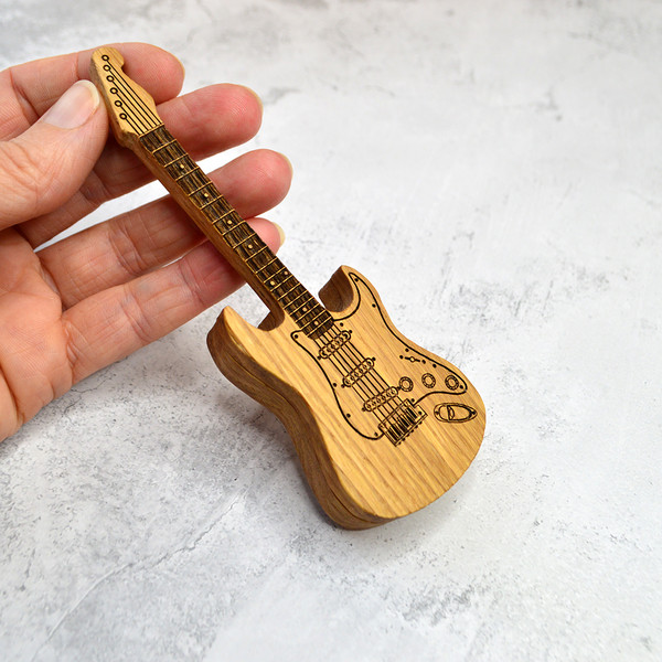 guitar pick holder 8.jpg