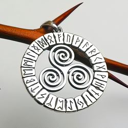 Triskele Pendant.Triskelion Pendant.Triskele Pendant.Celtic Necklace.Celtic Jewelry.Triskele Necklace.Celtic Pendant