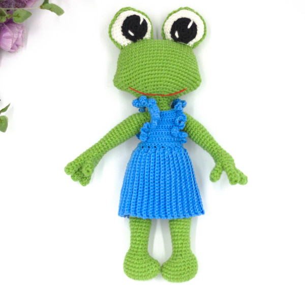 frog in dress
