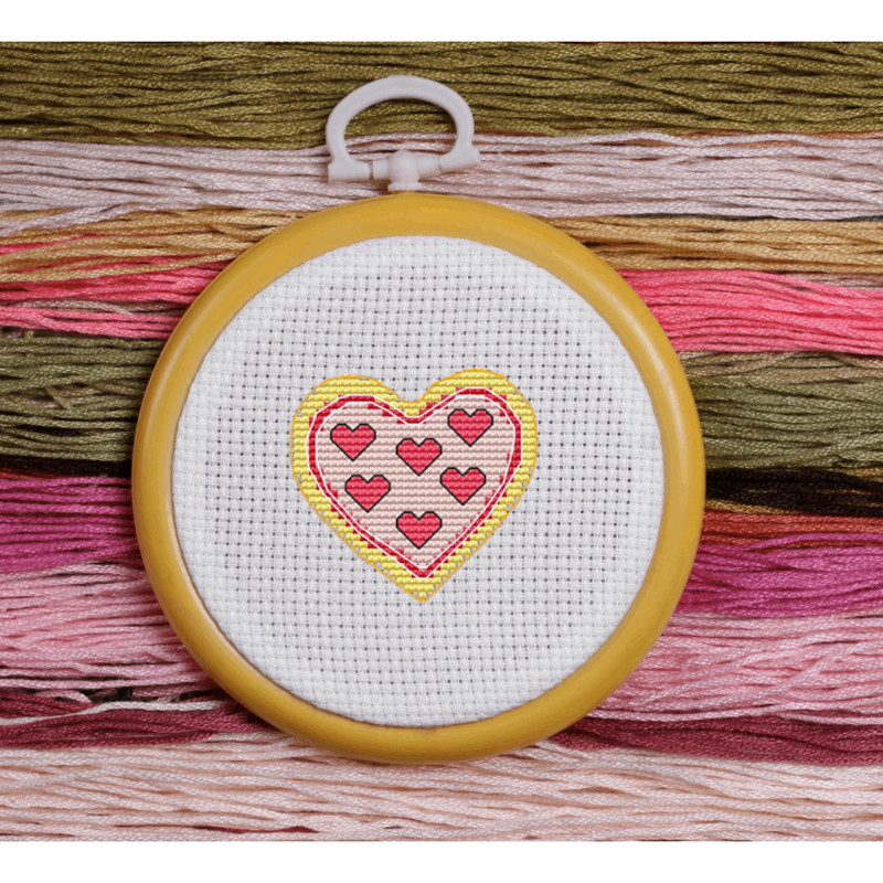 Fabric 14 count White Aida Stitches 35 x 33 Size 2.50 x 2.36 inches or 6.35 x 5.99 cm 7 Colours DMC.png