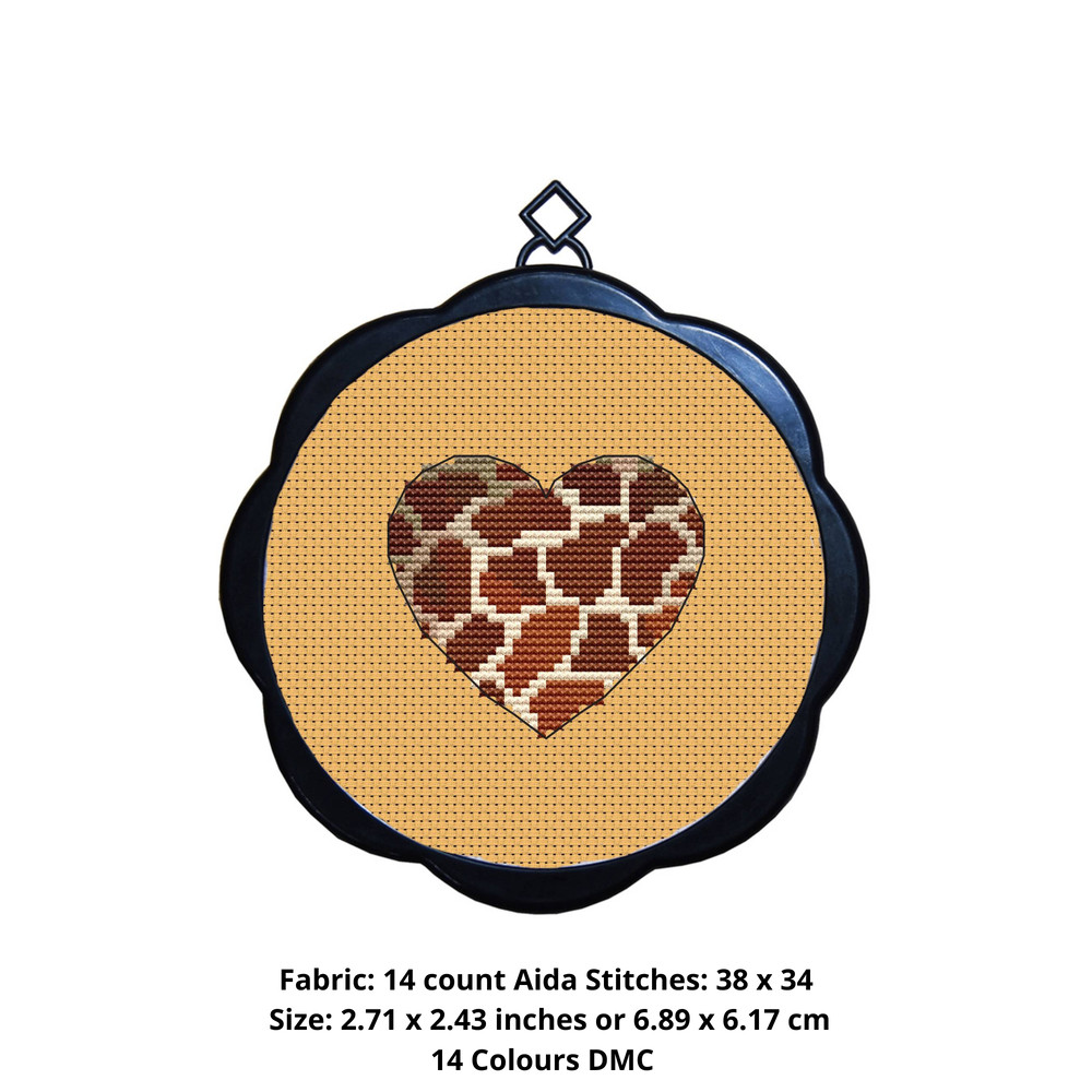 Fabric 14 count Aida Stitches 38 x 34 Size 2.71 x 2.43 inches or 6.89 x 6.17 cm 14 Colours DMC.png
