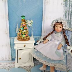 Christmas tree table. 1:12. Dollhouse miniature.