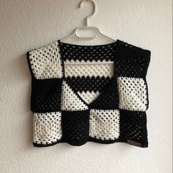 Black and White Checkered Granny Square Top, Crochet Granny Square Top, Crochet Patchwork Crop Top