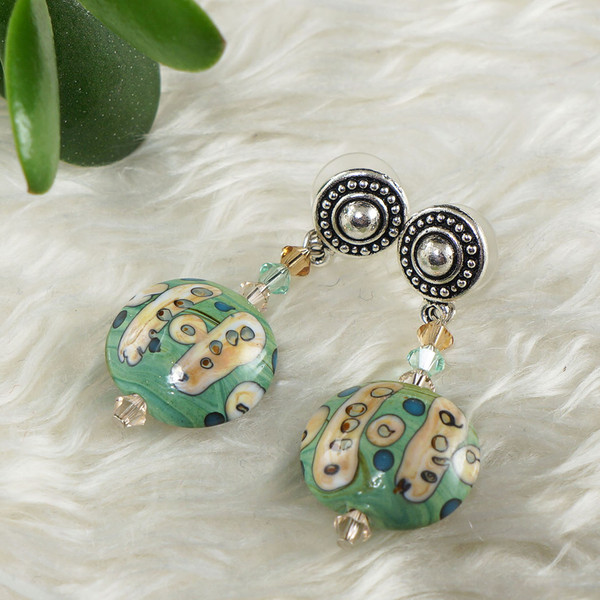 mint-green-earrings-sage-green-lampwork-murano-glass-earrings-jewelry
