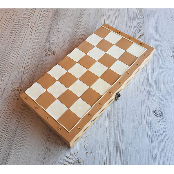 kiev carbolite chess board medium size 44 mm cell