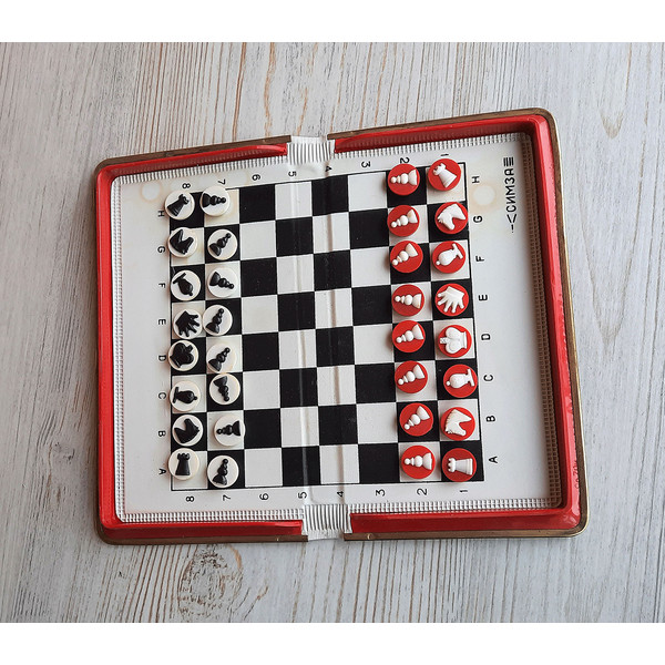 simza travel magnet chess game made in ussr