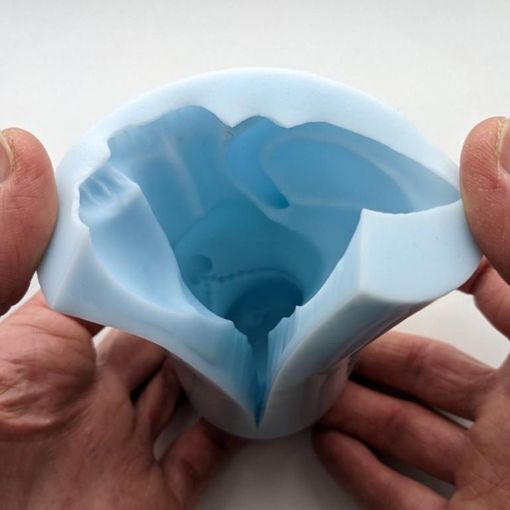 Cat with pendant silicone mold open