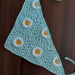 Crochet Daisy Hair Scarf, Granny Square Bandana, Daisy Bandana Flower Headband, Crochet Hair Accessory, Crochet Bandana