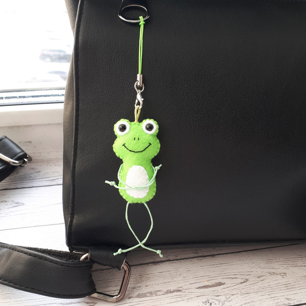 Frog-keychain