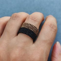 PDF tutorial bead peyote ring | Jewelry DIY | Bronze beaded pattern | Beading black wide ring