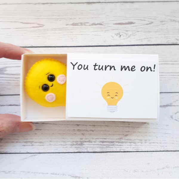 Light bulb, Pocket hug, Pun birthday card, Funny thank you g - Inspire ...