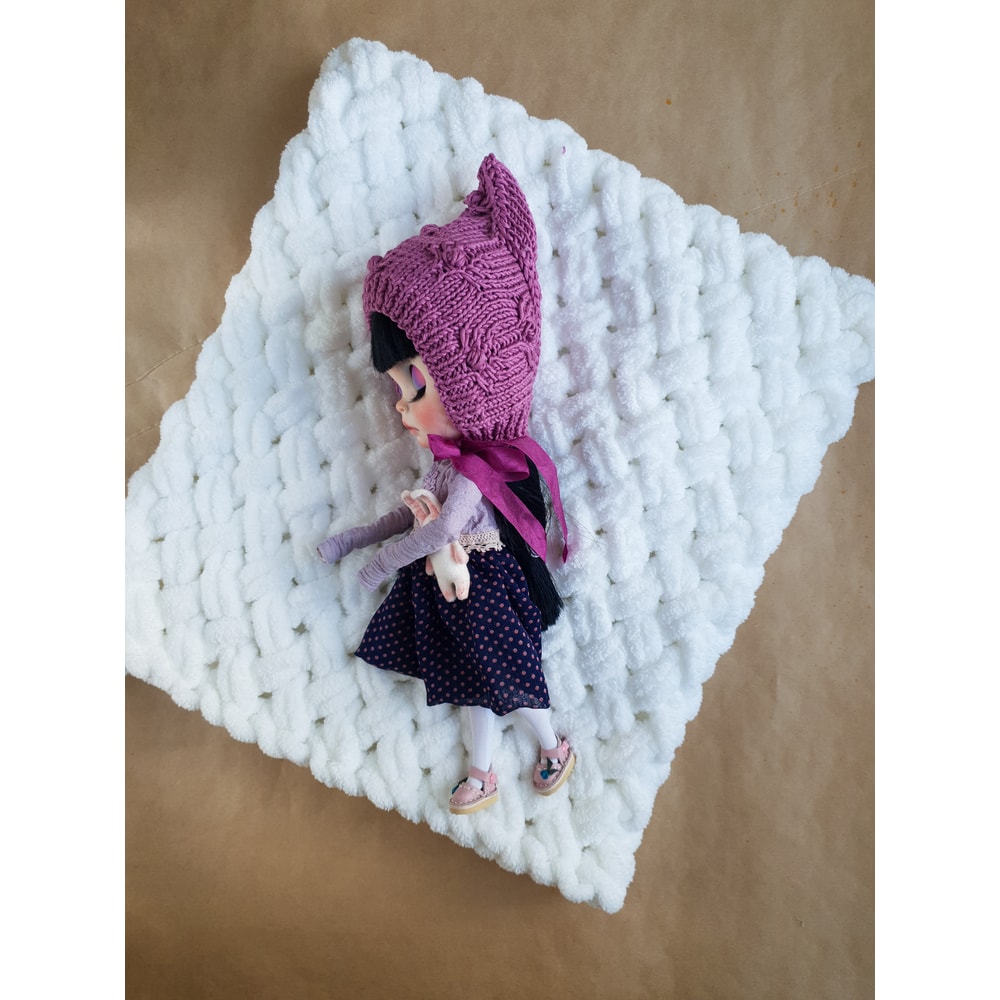 Blythe set clothes - dress with long sleeves and gnome knitted hat, Smart doll clothes, Blythe clothes