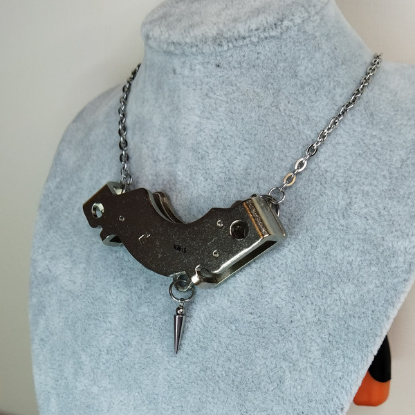 cyberpunk-necklace-recycled