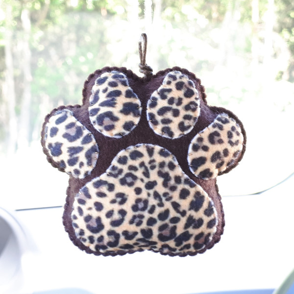 Leopard-print-paw-ornament