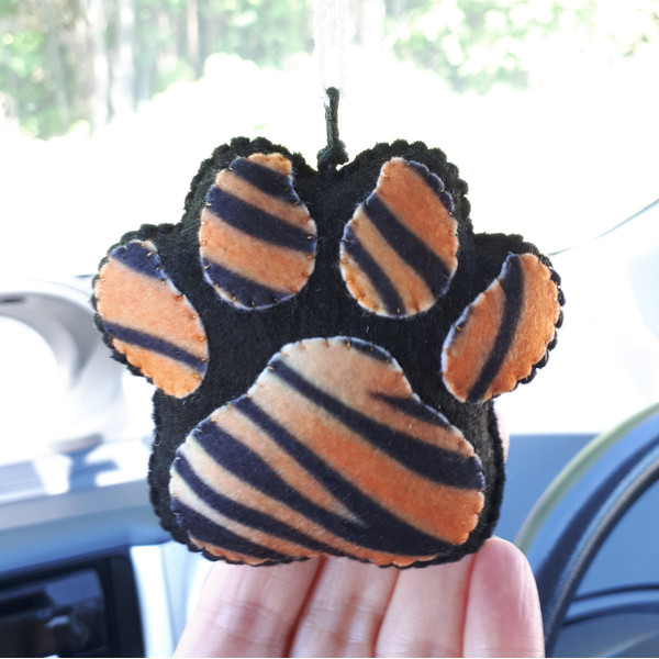 Tiger-paw-print-ornament-car-decor