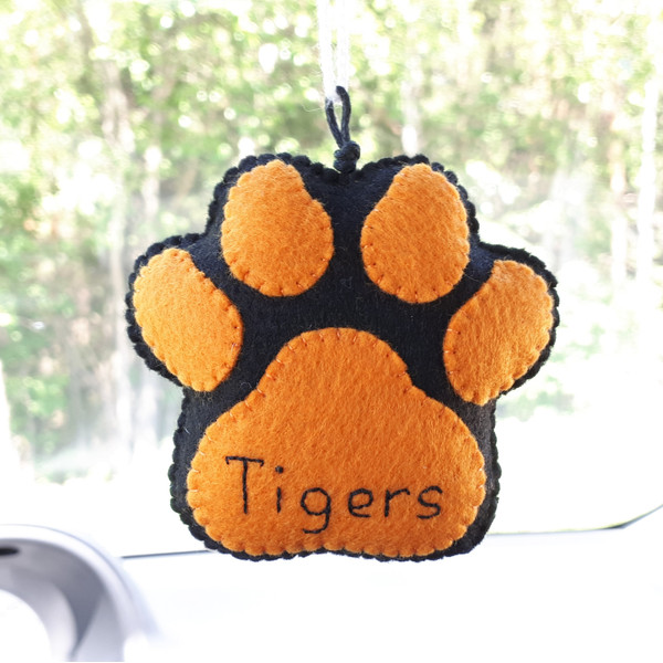 paw-Tiger-ornament