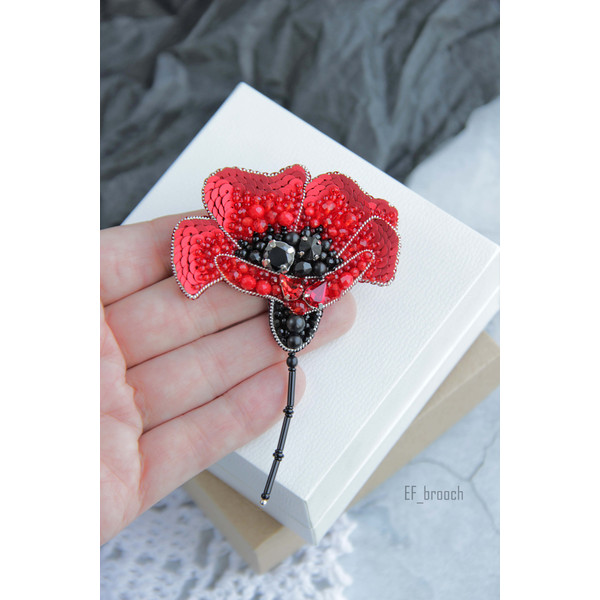 Poppy bead brooch